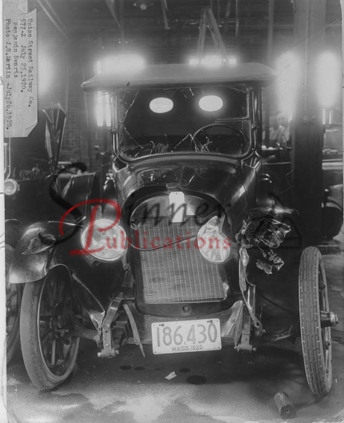 SRL 0024 - Automobile Accident 1920 - New Bedford
